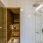 Willa Renkaranta - Modern For 8-12 Person, Own Beach, Sauna & Hot Tub - Surrounded By Forests