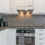 Villa Renkaranta - Modern For 8-12 Person, Own Beach, Sauna & Hot Tub - Surrounded By Forests *