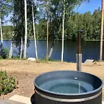 Renkaranta - Modern For 8-12 Person, Own Beach, Sauna & Hot Tub - Surrounded By Forests Willa