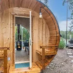 Renkaranta - Modern For 8-12 Person, Own Beach, Sauna & Hot Tub - Surrounded By Forests