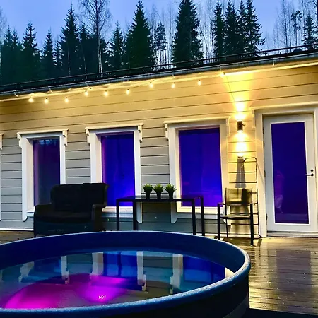 Renkaranta - Modern For 8-12 Person, Own Beach, Sauna & Hot Tub - Surrounded By Forests * Χαμεενλίνα