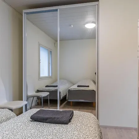 别墅 Renkaranta - Modern For 8-12 Person, Own Beach, Sauna & Hot Tub - Surrounded By Forests 海门林纳