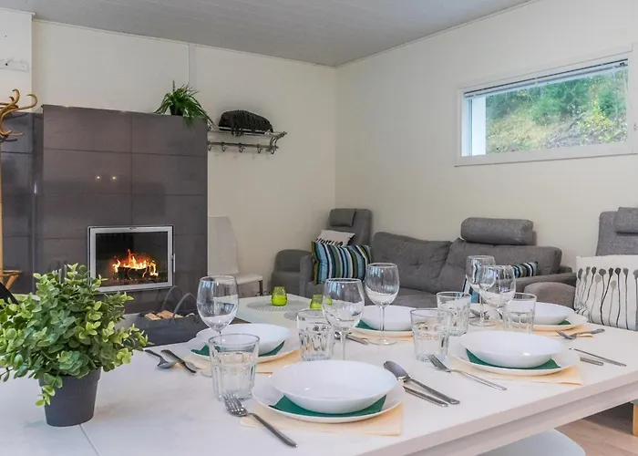 Villa Renkaranta - Modern For 8-12 Person, Own Beach, Sauna & Hot Tub - Surrounded By Forests *