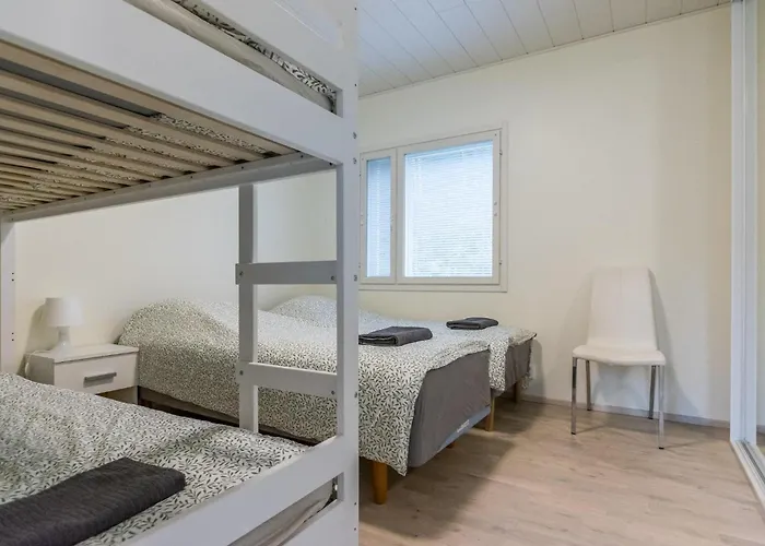 Renkaranta - Modern For 8-12 Person, Own Beach, Sauna & Hot Tub - Surrounded By Forests * Hämeenlinna